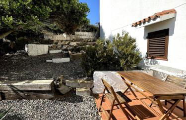 Quiet just a few steps from the sea - Foto 17