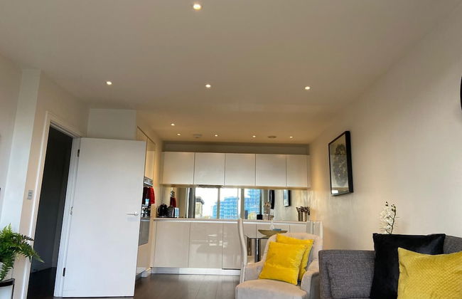 Blissful one bed Near the River - Foto 14