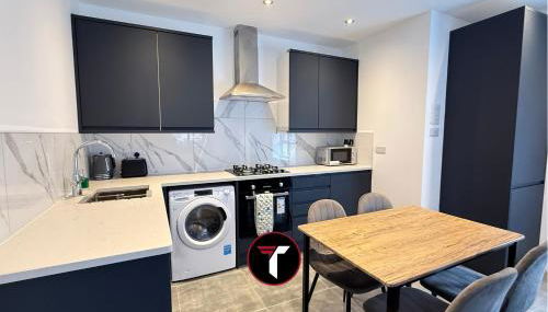 Spacious 2 Bed 2 Bath Flat with Free parking - Foto 2, stove, toaster