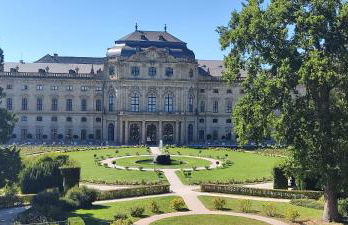 FeWo MainTime Honeymoon mit Frühstückskorb - Foto 35