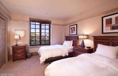 Park Plaza #304 - Beaver Creek 2-Bed Over Ice Rink - Foto 10