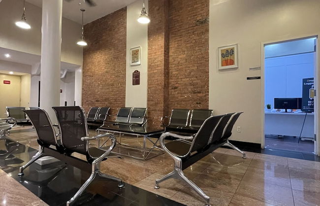 Hotel and the City-Midtown - Photo 3