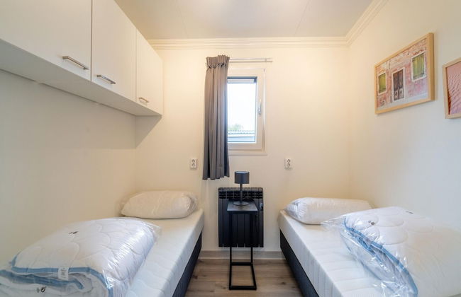 Holiday Home in Molenschot Near Nature Reserves - Foto 6