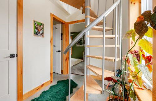 Secluded Private Retreat with Cabin & Vintage Airstream - Foto 25