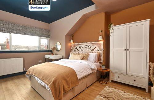 Beautiful 3BDR House By Homebird Property Management Short Lets & Serviced Accommodation Leeds With Free Parking & Free WiFi - Foto 15