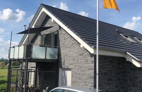 Bird Mountain Lodge am Vulkanradweg - keine Monteure - Foto 1