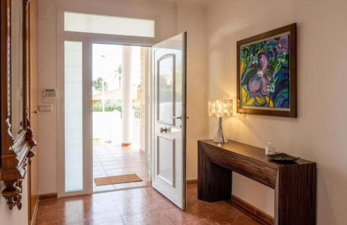 Casa Chalet Villa con piscina, jardín y aire acondicionado cerca de Valencia en La Eliana-L'Eliana - Foto 11