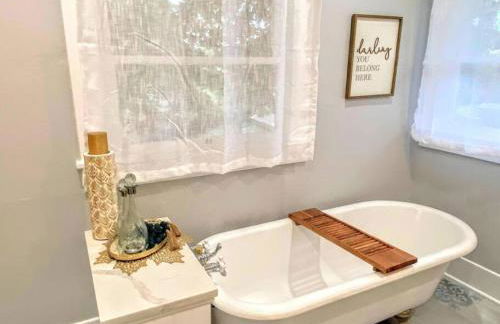 5 Bedroom Pet Friendly Historic Monteith Escape PNW & AC - Foto 4