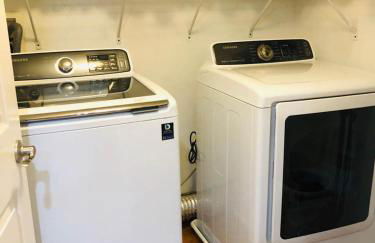 UPDATED Amazing Bi -Level Condo minutes from water views of New York City - Foto 17