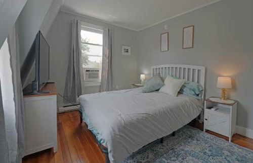 Beautiful Modern Beach House! - Photo 19