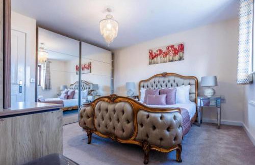 10 Guests - 5 Bedrooms - Free Parking - Lux House - Foto 3