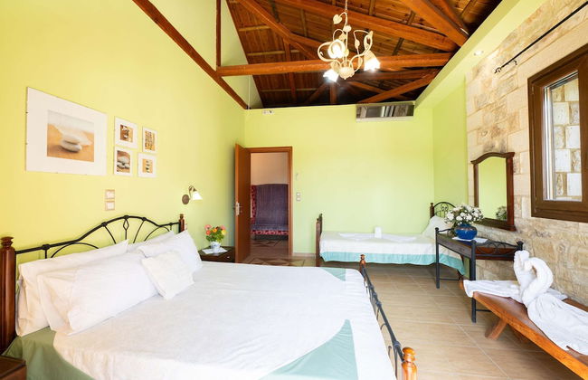 Mountain Oasis - Pool Playground Near Neda Falls - Foto 20