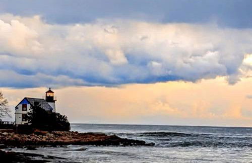 Idyllic Waterfront Cottage with Fire Pit Near Acadia National Park | Gouldsboro, Maine - Foto 6