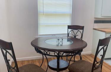 East Side 2BR - 1 BA Newly Remodeled Home - Foto 7