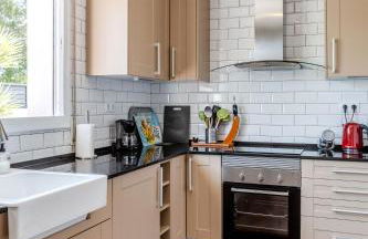 Yasmine Casas Barcelona - Photo 4