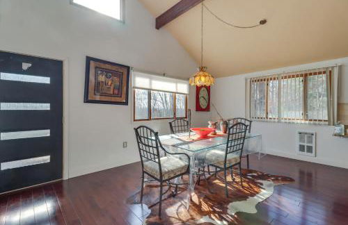 Cozy Pennsylvania Home with Pool Table and Pool Access - Foto 6