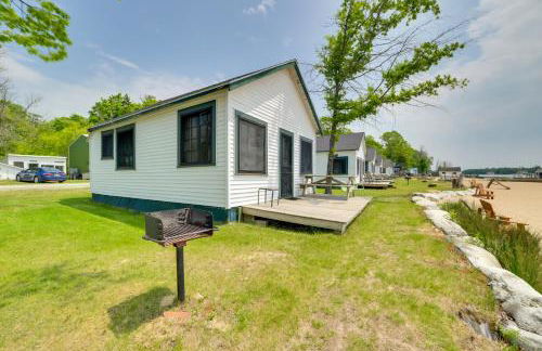 Water-View Deck! Cabin 4 on Les Cheneaux Islands - Photo 20