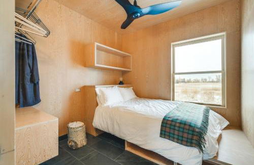 Riverfront Montana Retreat - Deck, Fire Pit and Pond - Foto 17