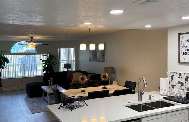 Three Bedroom Apartment #7 -- 2737 NPB -- Vusa Three Bedroom Condo Apartment - Foto 17