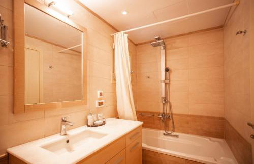 Luxury Beachfront Villa Margarita with Private Beach, Pool & Jacuzzi in Zakynthos - Foto 32