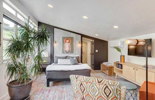 Stylish and Modern Boise Studio with Foothills Views! - Photo 12