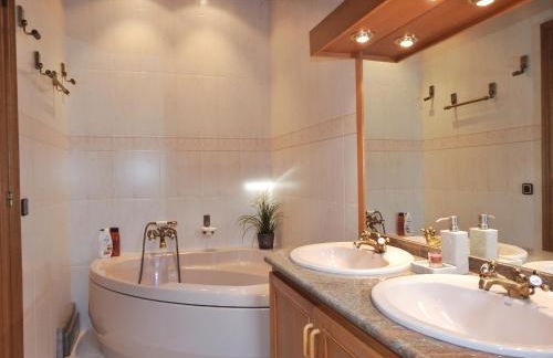 CASA UNIFAMILIAR 8 pax con jardín URTX - CERDANYA - Foto 21