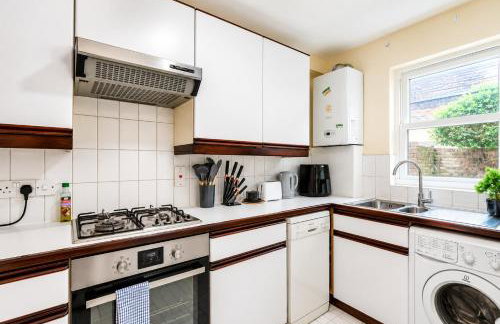 Camden 2BR Flat with Spacious Garden for 5 - Foto 10