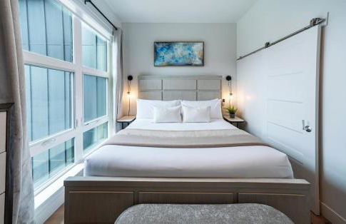 Dwntn Lux Townhome - Best Amenities- 3BD, 4BA - Photo 24