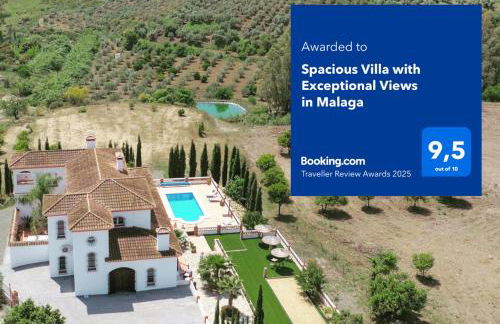 Spacious Villa with Exceptional Views in Malaga - Foto 2