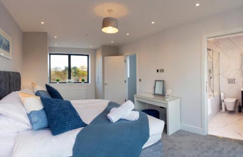 Hendon Luxury Home 2 - Photo 5