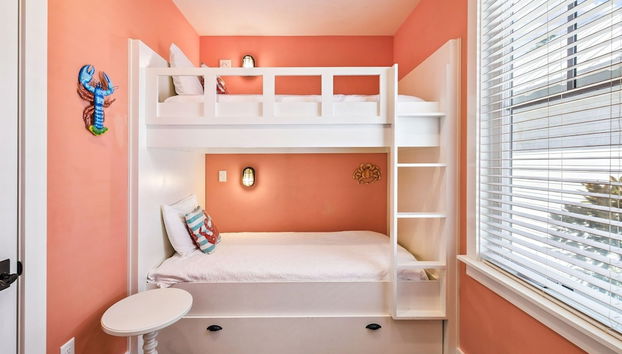 'seas The Day' In Watercolor Beach 5 Bdrm/slps 10 Steps To Dragonfly Pool! 5 Bedroom Home by RedAwning - Foto 3, Habitación