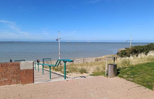 A 1min a pied de la plage Petit fort Philippe - Foto 22