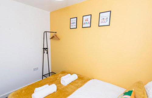 Workers Families Pet Friendly 7Bed 2Bath and WC Free Parking Garden 14PPL - Photo 17