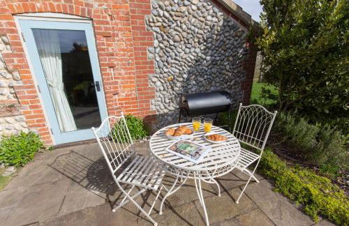 Garden Cottage - Photo 4