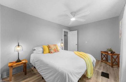 Keuka Wine Trail Vineyard View Farmhouse - Fire Pit & Game Room - Foto 35