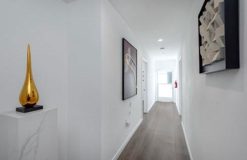 Stunning 3-BR Residence with Free Parking & Patio - Foto 19