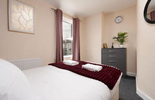 Stunning 5 bedroom home Wirral Birkenhead Sleeps 9- Free Parking-5G Internet - Foto 11