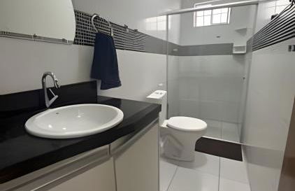 Até 10 pessoas, próx. ao shopping, ar condicionado, garagem apt A - Foto 25