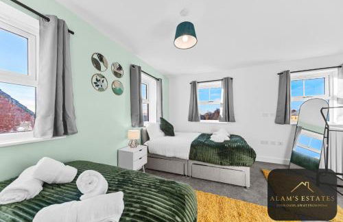 Spacious 2-Bed House, Free Parking, Fast Wi-Fi, Netflix, Contractors Welcome - Photo 38