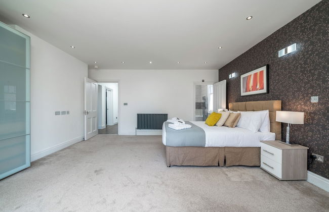 Madika Homes Luxe Apartment in Mill Hill - Foto 3