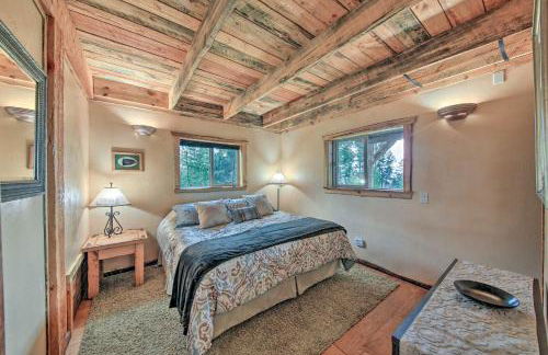 Private Deck and Mtn Views Family Getaway in Eureka - Foto 11