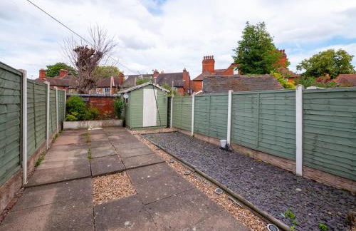 Whole Town House - Town centre! - Photo 19