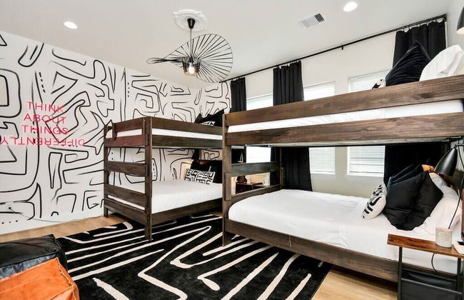 Paradise Palace Best Rooftop in HTX w Hot Tub - Foto 3