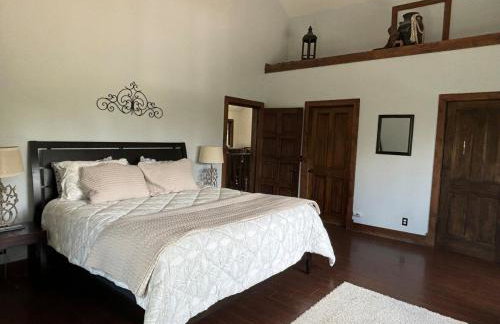 Spacious 4 Bedroom Chalet on Hiking Trails - Foto 14