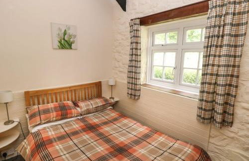 Corner Cottage - Photo 10