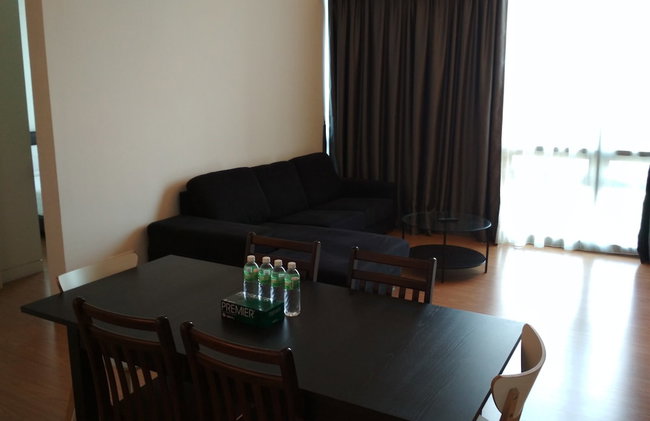 Queens Service Suite at Swiss Garden Residences - Photo 17