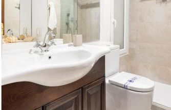 Lujoso y amplio piso con 5 habitaciones - Photo 29