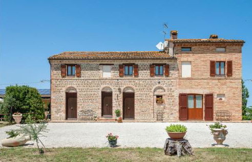 Lovely Home In Tolentino With Kitchen - Foto 10