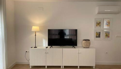 Apartamentos Cisneros - Photo 3