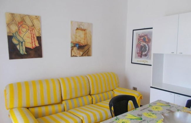 Comfortable Apartment Near the Beach - Photo 9